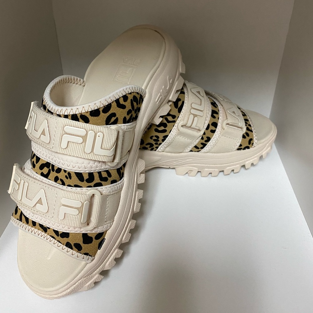 Woman shoes